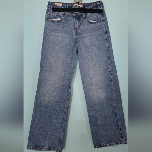 Levi's Women's Wide-Leg Jeans in Blue Denim - Picture 3 of 9